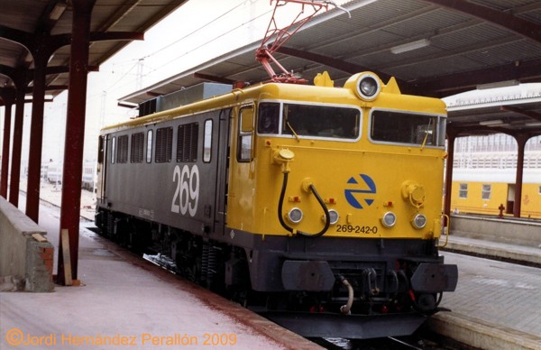 RENFE 269 (Taxi)  001.jpg